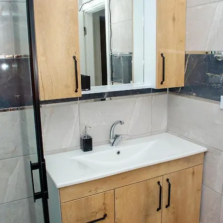 Kleva Houses * 페티예