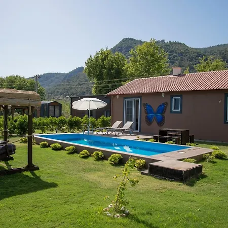 Kleva Houses * 페티예