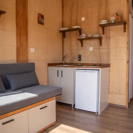 Kleva Houses 아파트호텔 페티예