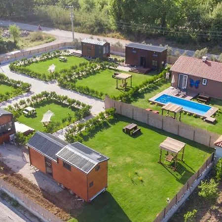 Kleva Houses Aparthotel *